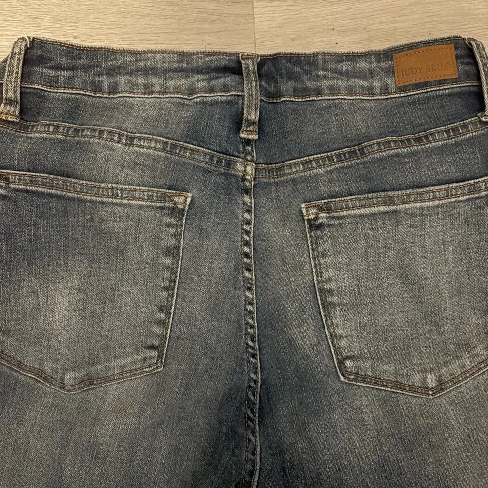 Judy Blue Distressed Wide Leg Pants-Will Accept Reasonable Offers - Picture 5 of 5